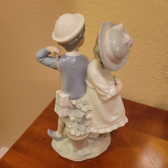 Lladro Figurine - Puppy Love - Picture 4 of 6